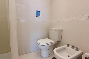 1 Ambiente con vista a plaza y mar con balcón